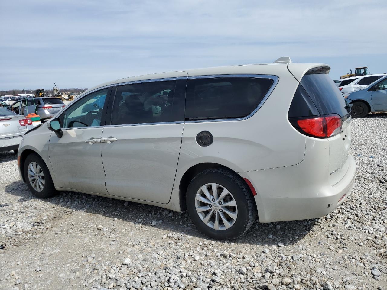 2017 CHRYSLER PACIFICA T - Фото 2