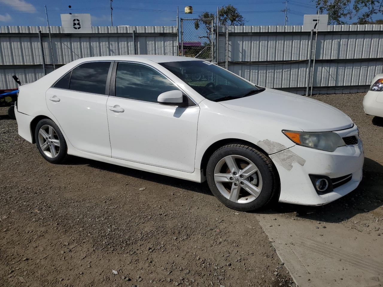 2014 TOYOTA CAMRY L - Фото 4