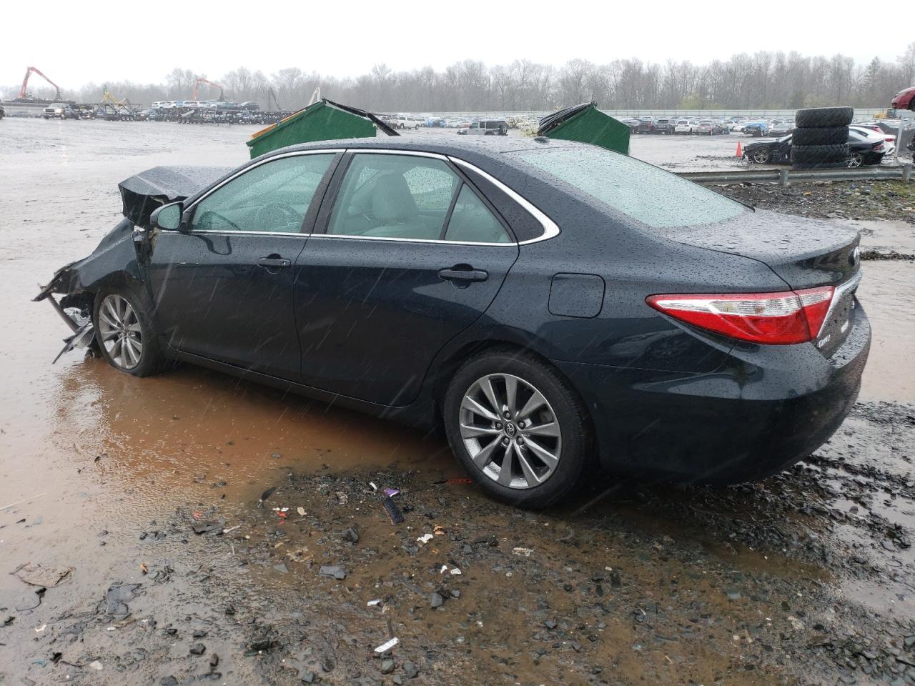 2017 TOYOTA CAMRY LE - Фото 2