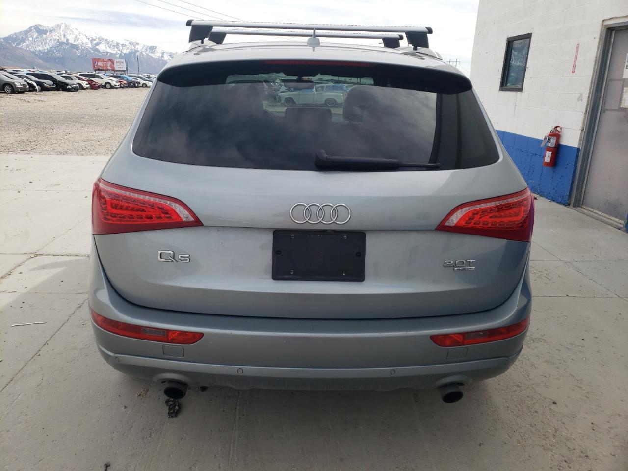 2011 AUDI Q5 PREMIUM - Image 6