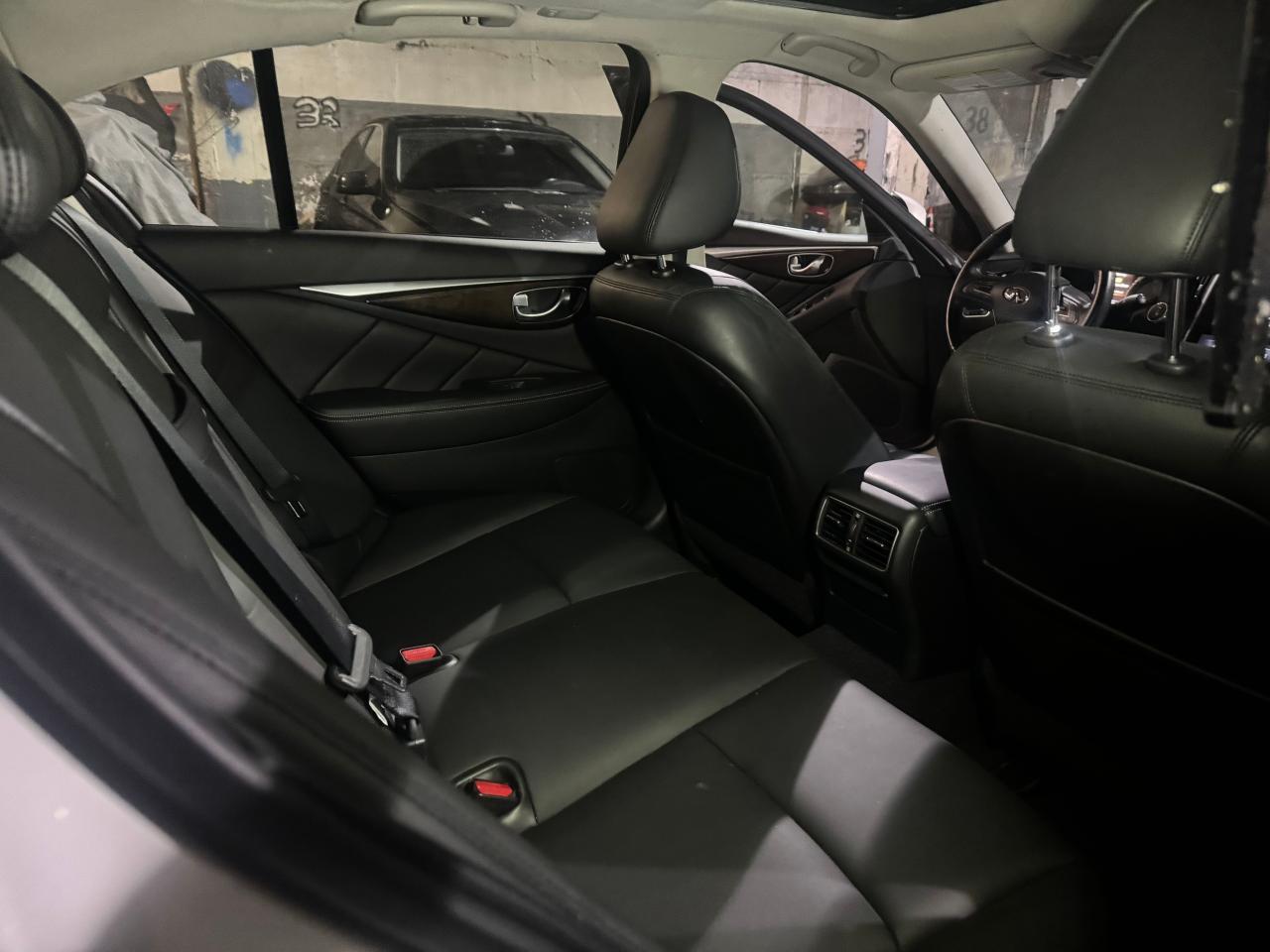 2018 INFINITI Q50 LUXE - Image 6
