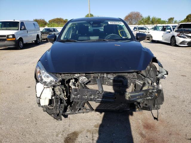 2017 Toyota Yaris Ia - Фото 5