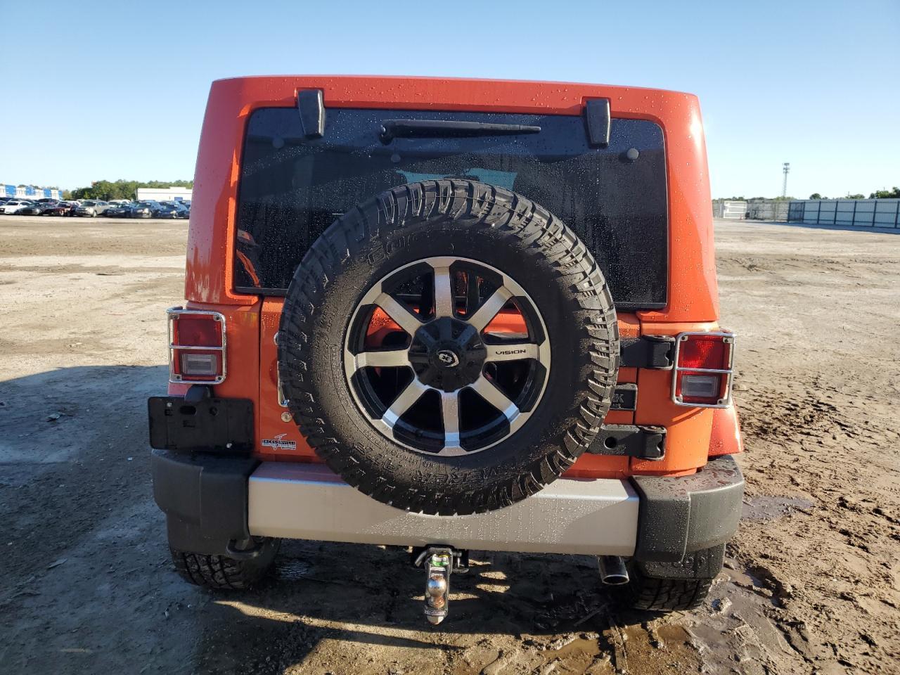 2015 JEEP WRANGLER U - Image 6