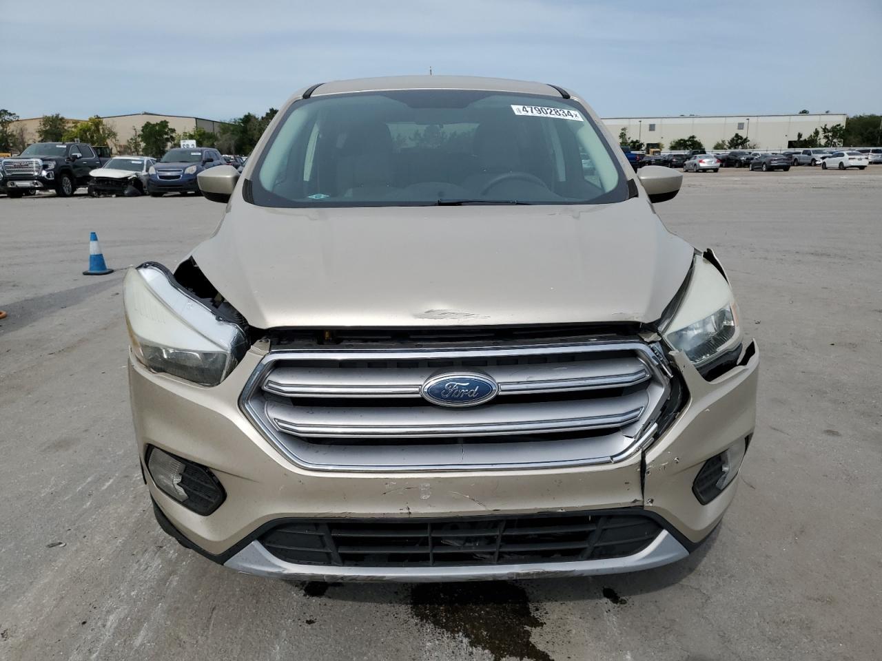 2017 FORD ESCAPE SE - Image 5
