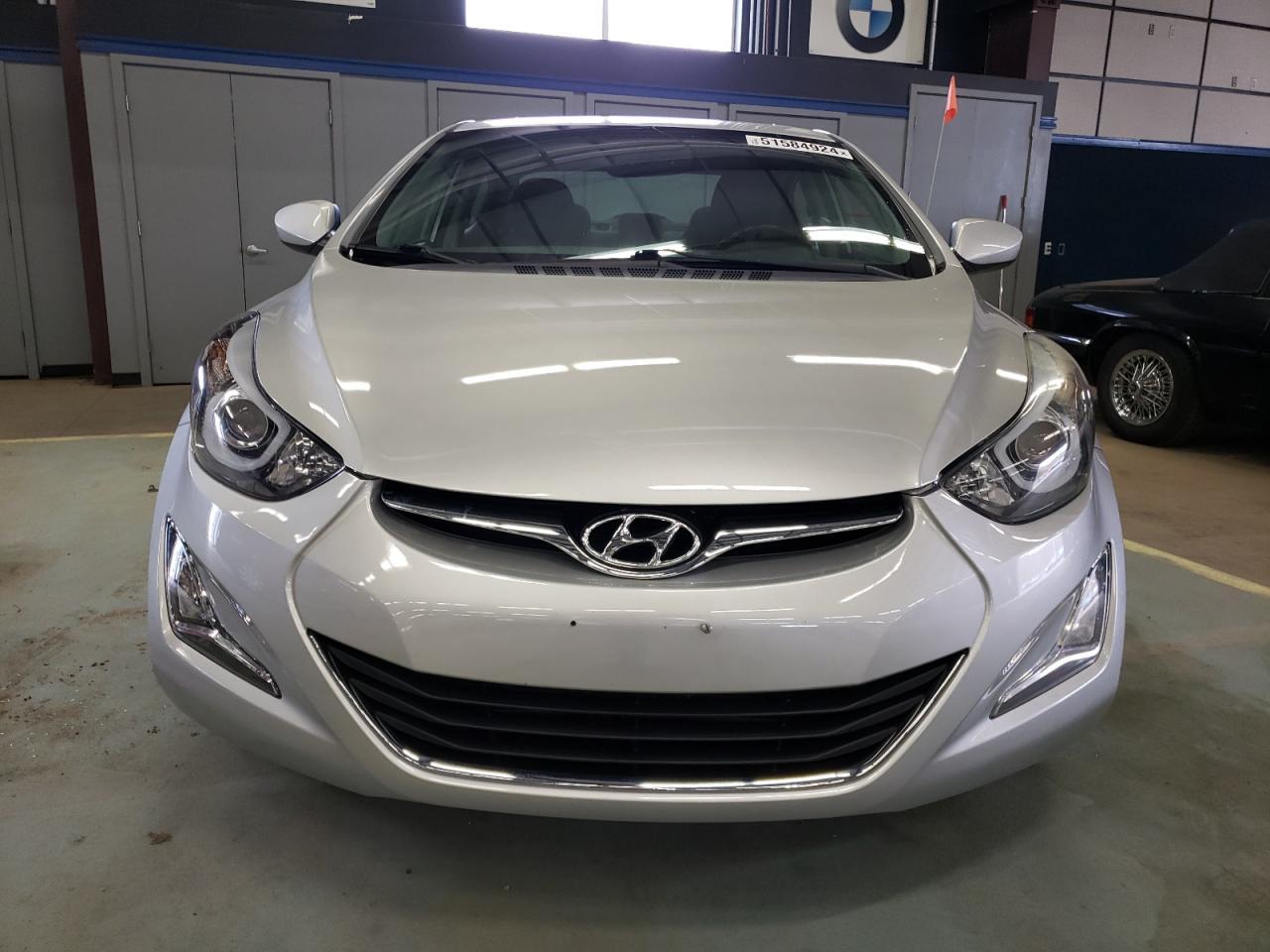 2015 HYUNDAI ELANTRA SE - Фото 5