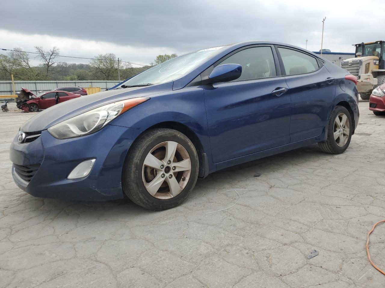 2013 HYUNDAI ELANTRA GL