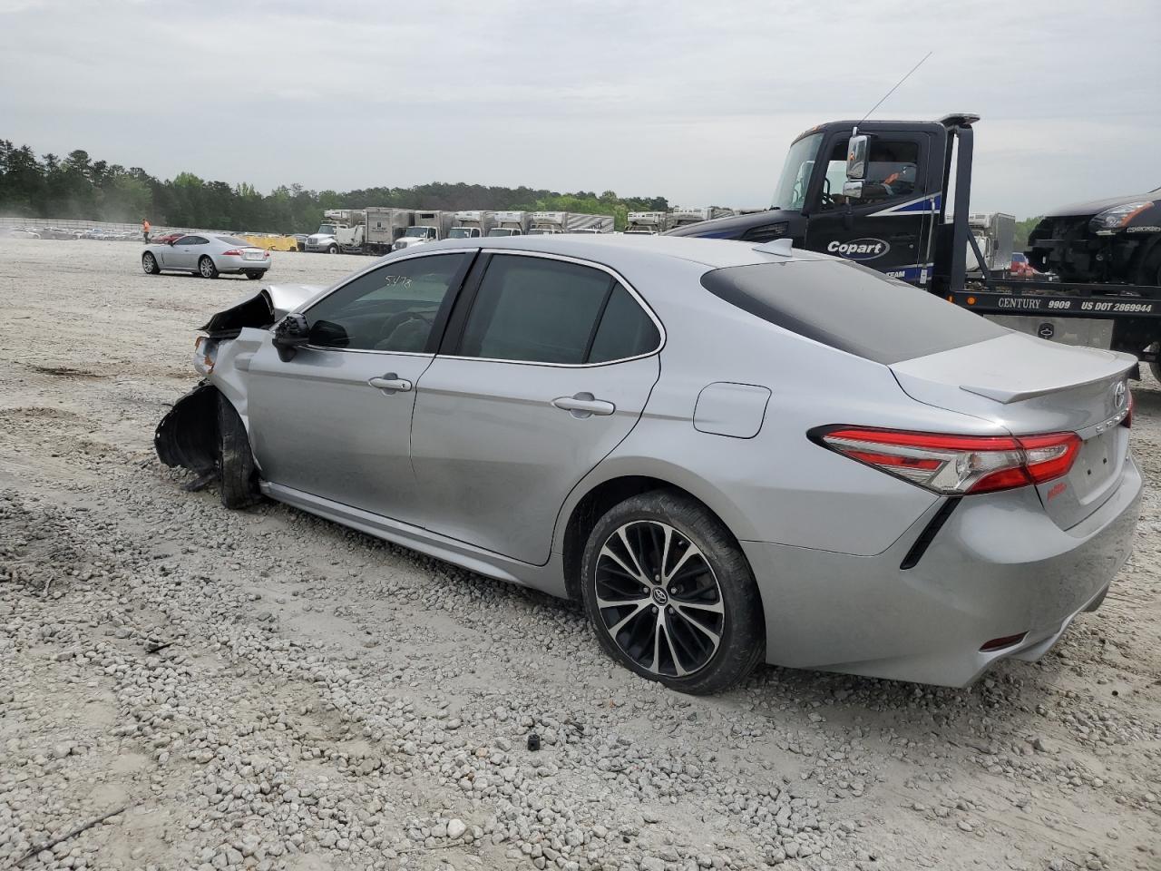 2019 TOYOTA CAMRY L - Фото 2