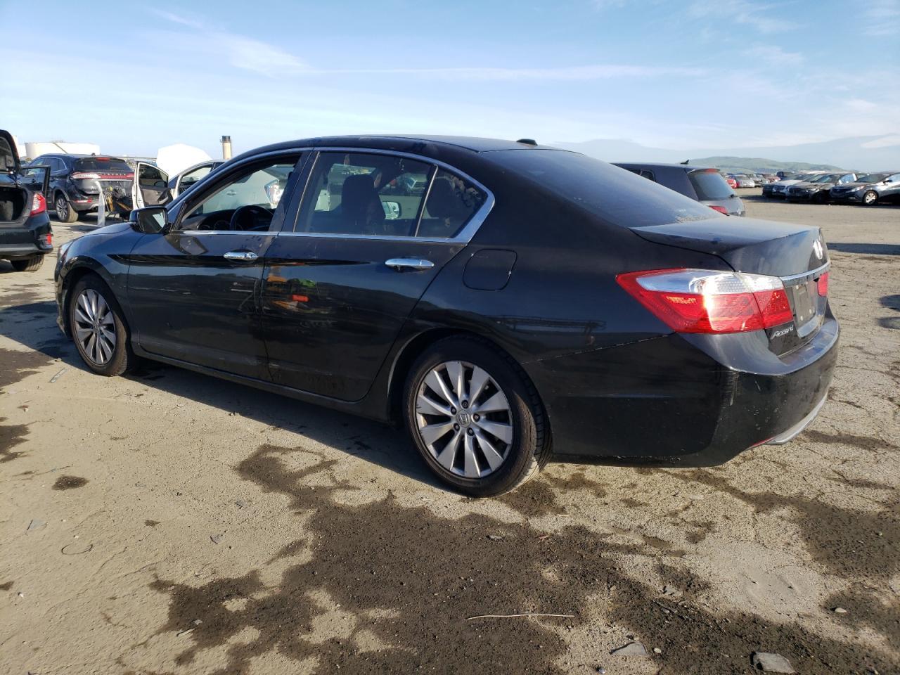 2015 HONDA ACCORD EXL - Image 2