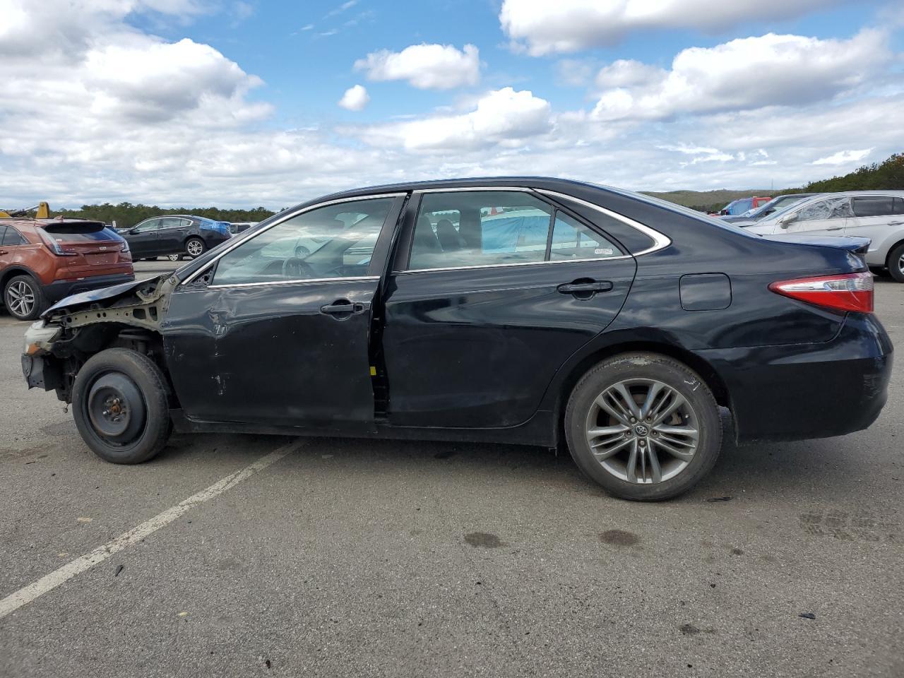 2016 TOYOTA CAMRY LE - Фото 2