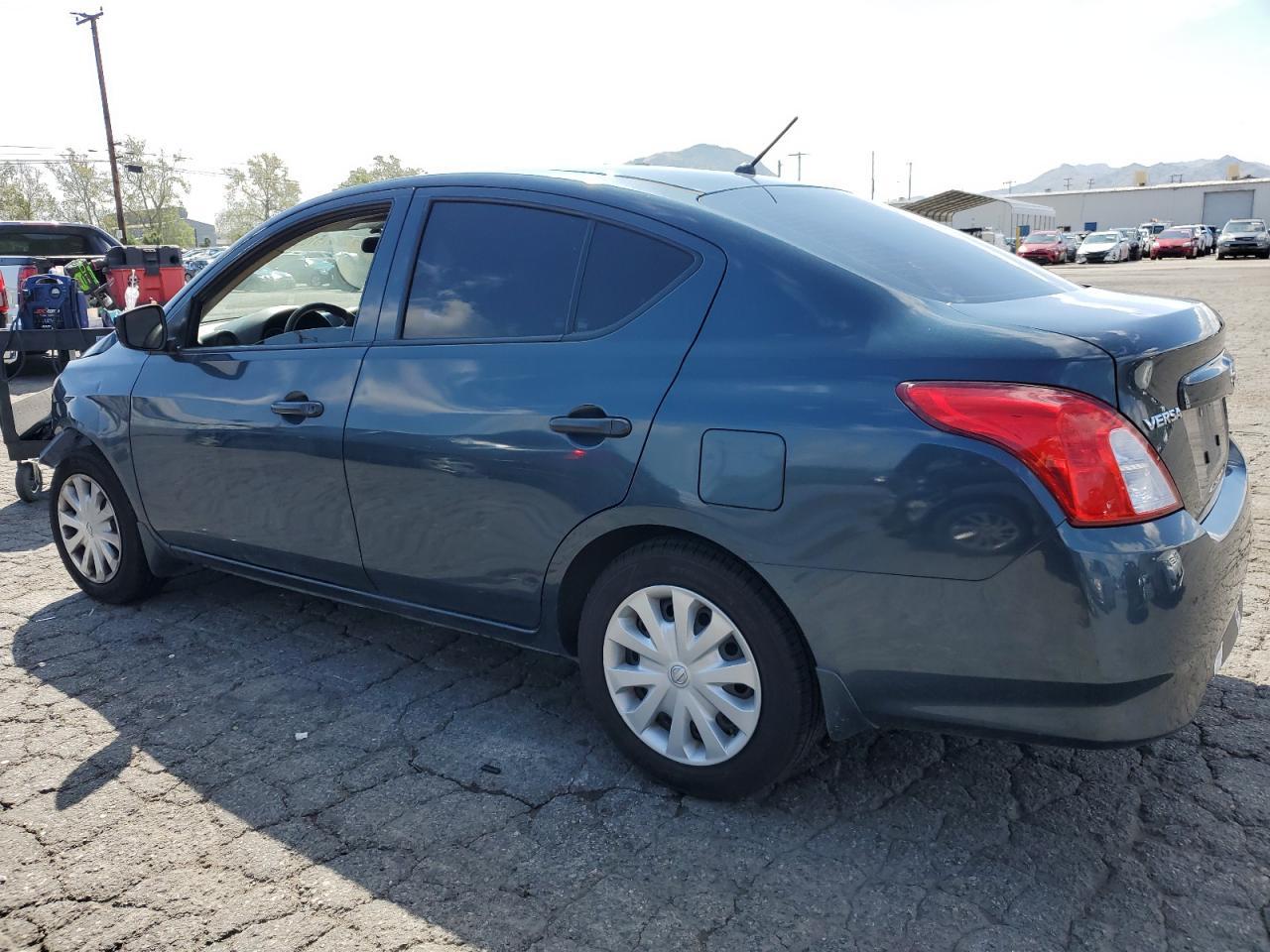 2016 NISSAN VERSA S - Фото 2