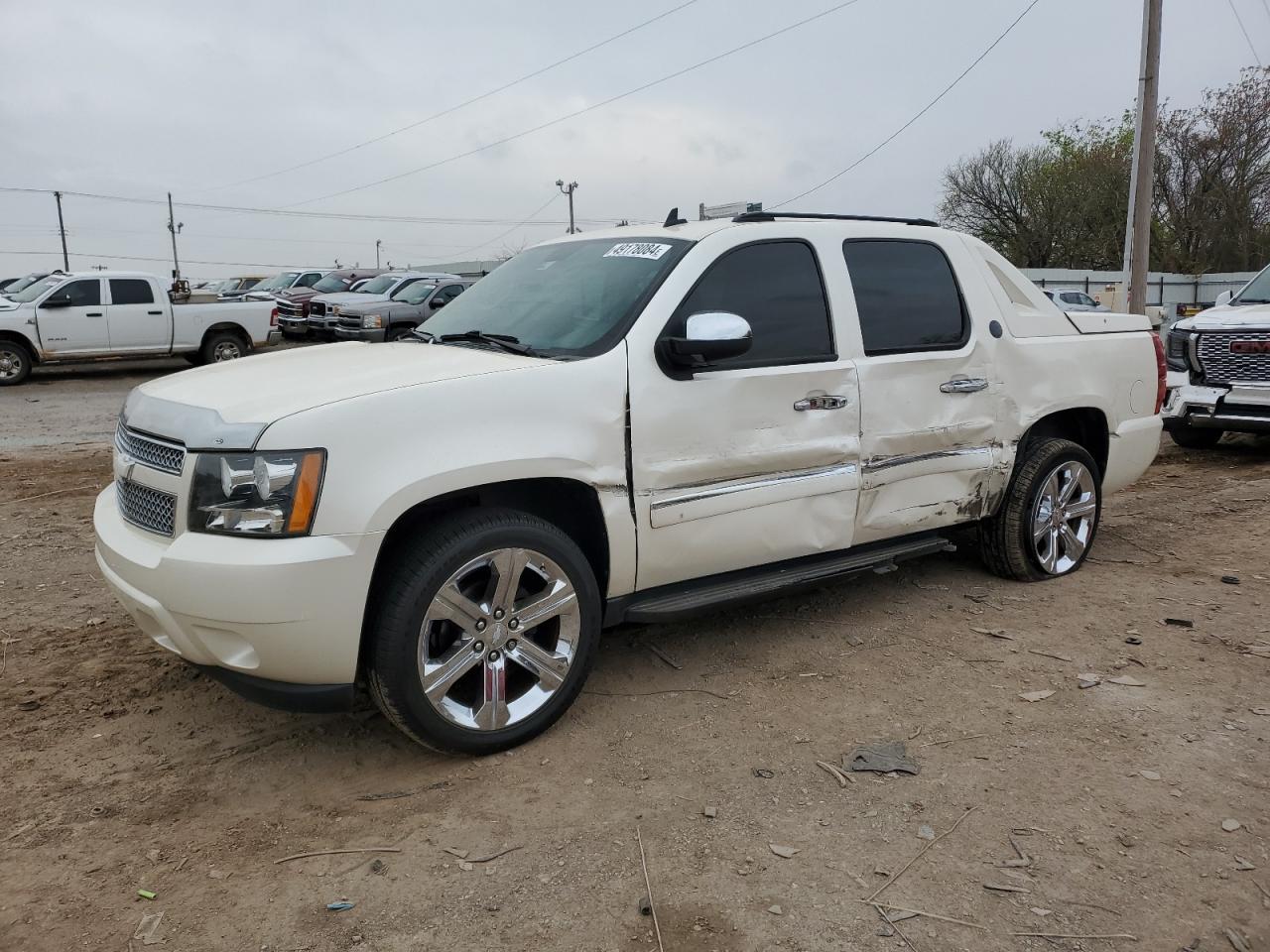 2013 CHEVROLET AVALANCHE car image