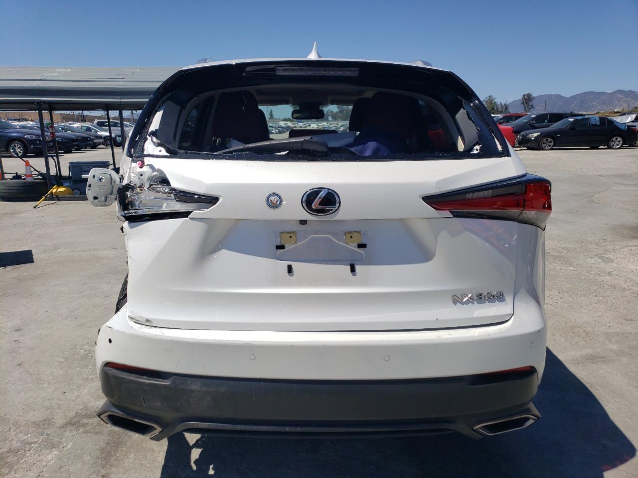 2020 LEXUS NX 300 - Фото 6