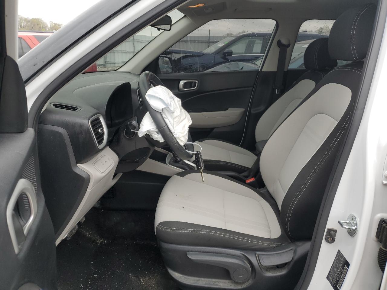 2022 HYUNDAI VENUE SEL - Фото 7