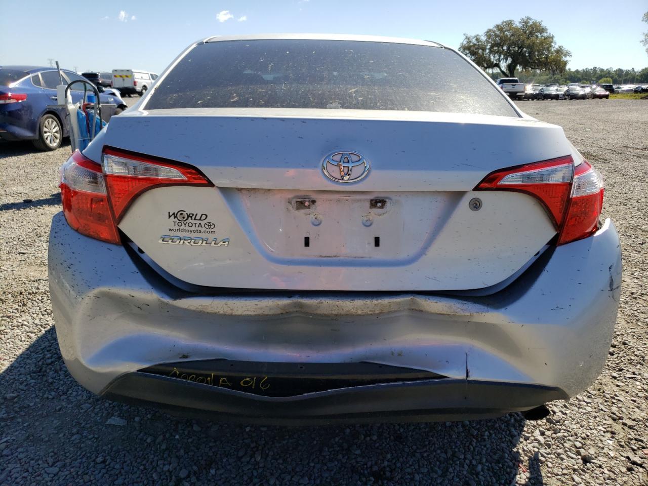 2015 TOYOTA COROLLA L - Image 6