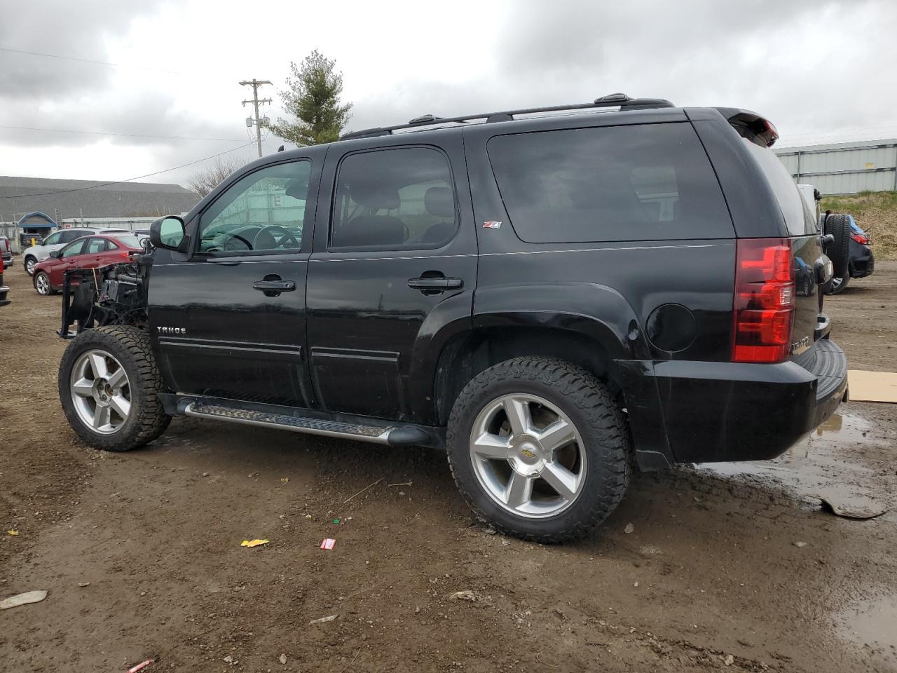 2011 CHEVROLET TAHOE K150 - Фото 2