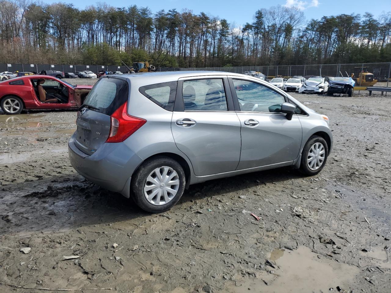 2015 NISSAN VERSA NOTE - Фото 3