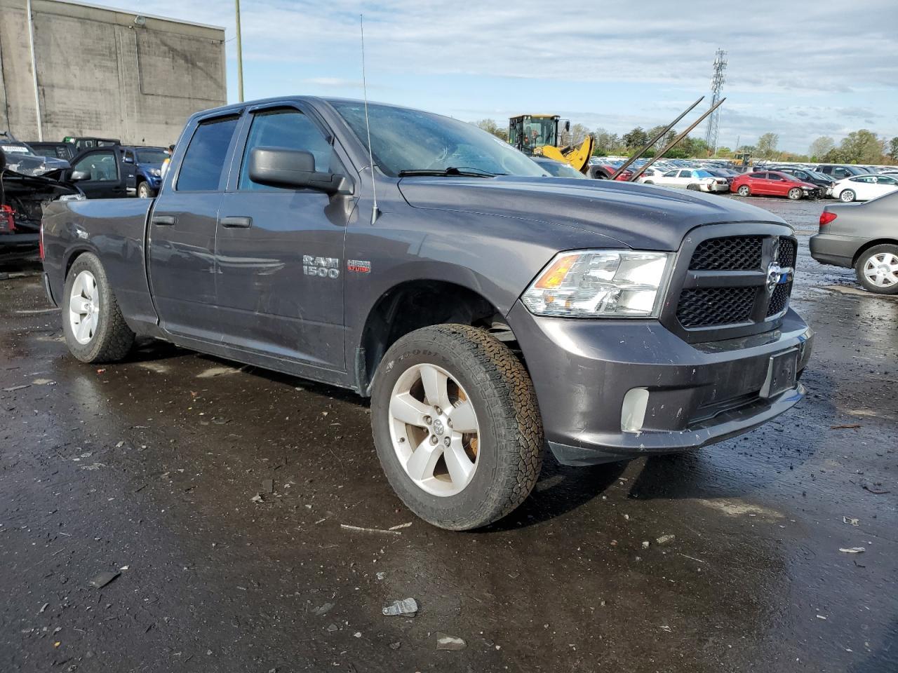 2014 RAM 1500 ST - Фото 4