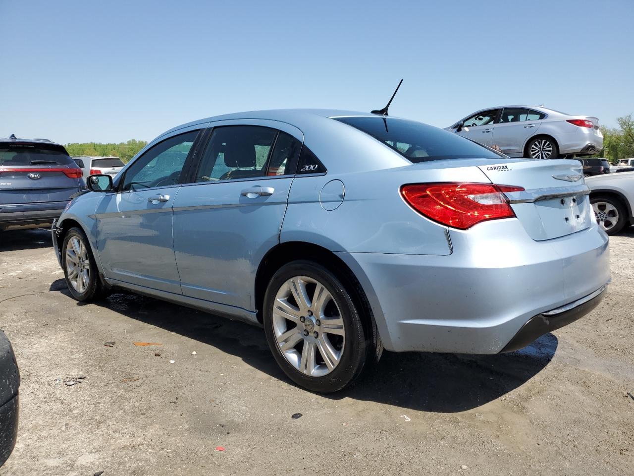 2012 CHRYSLER 200 TOURIN - Image 2