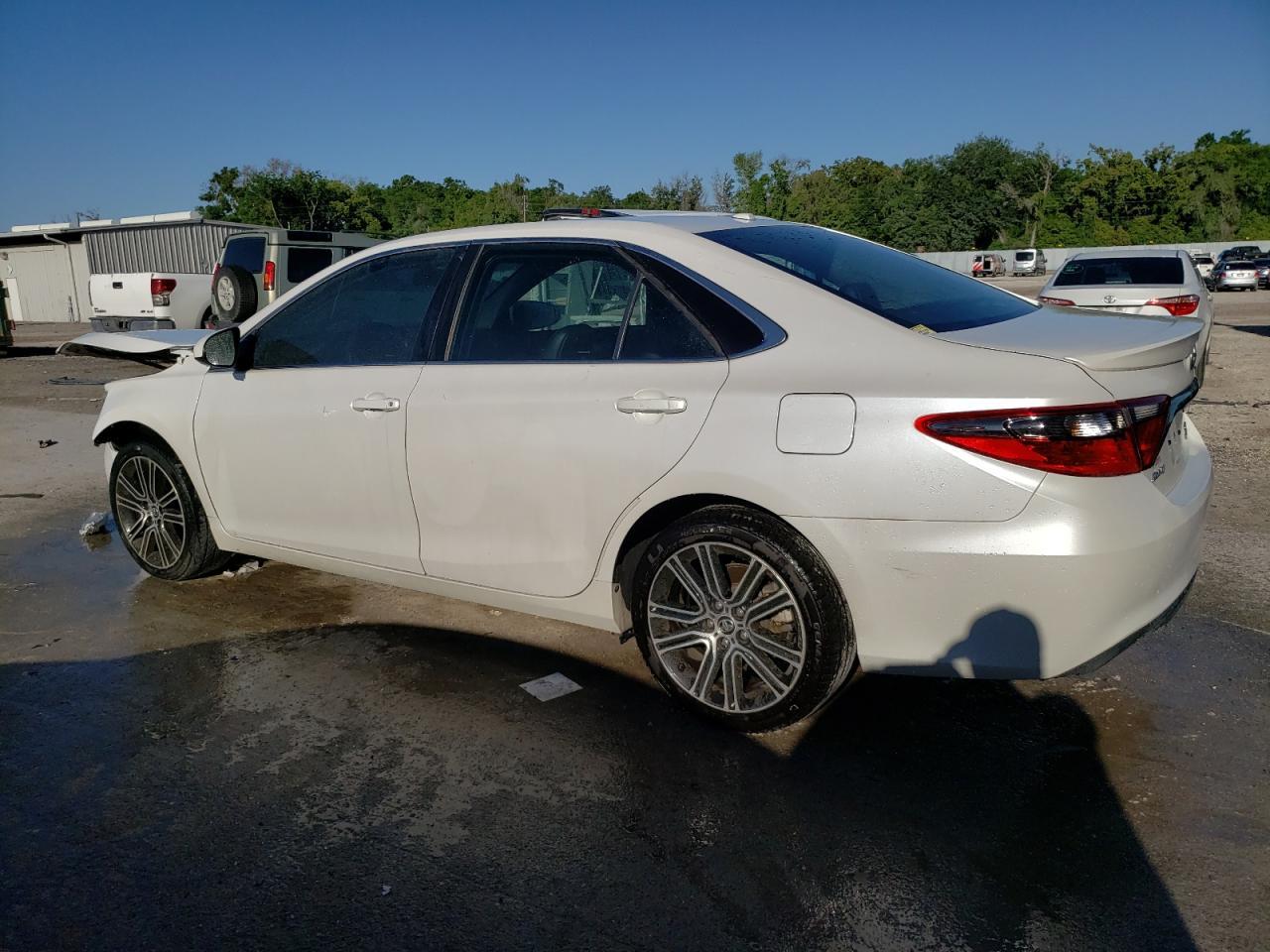 2016 TOYOTA CAMRY LE - Фото 2