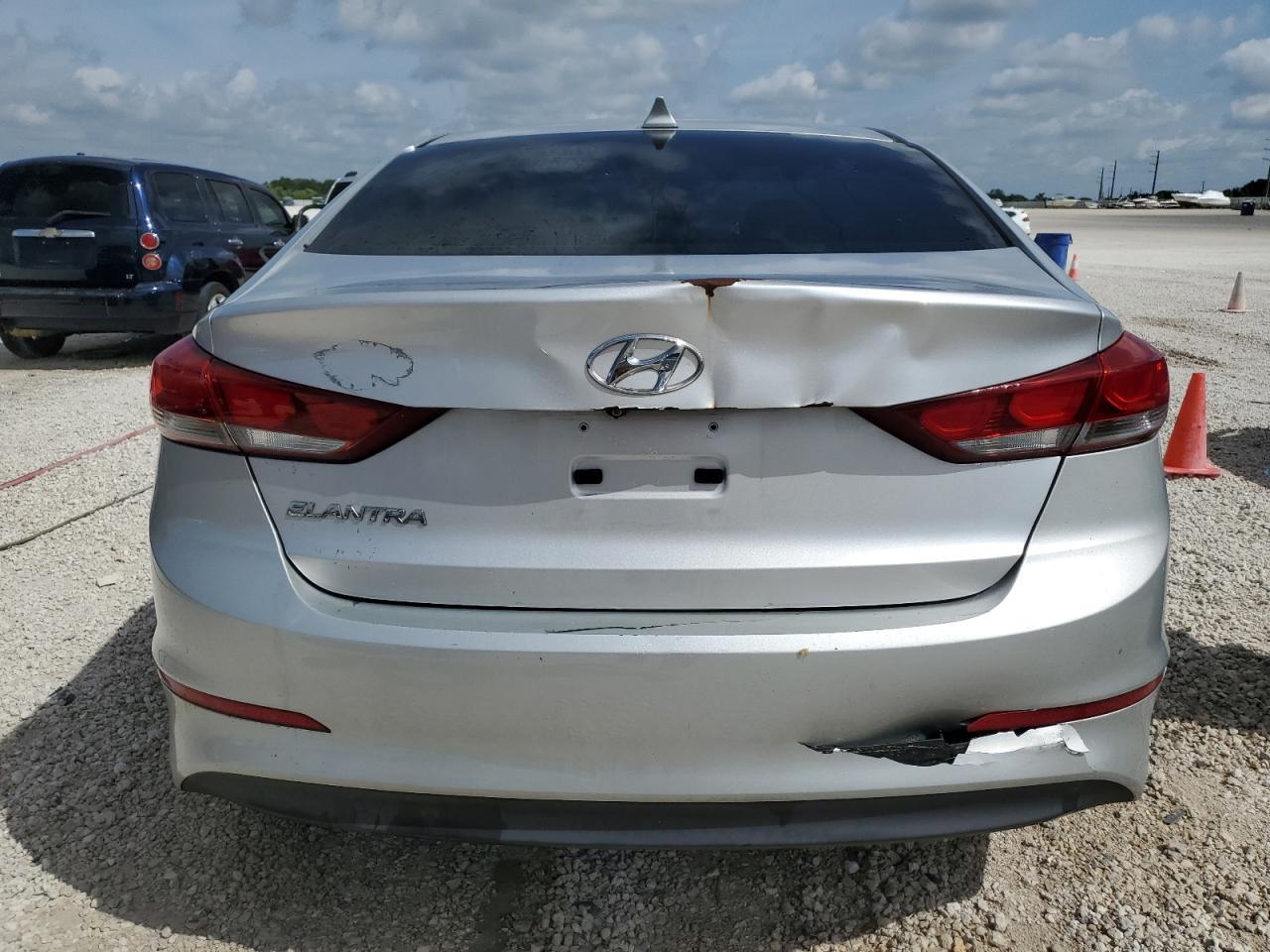 2017 HYUNDAI ELANTRA SE - Фото 6