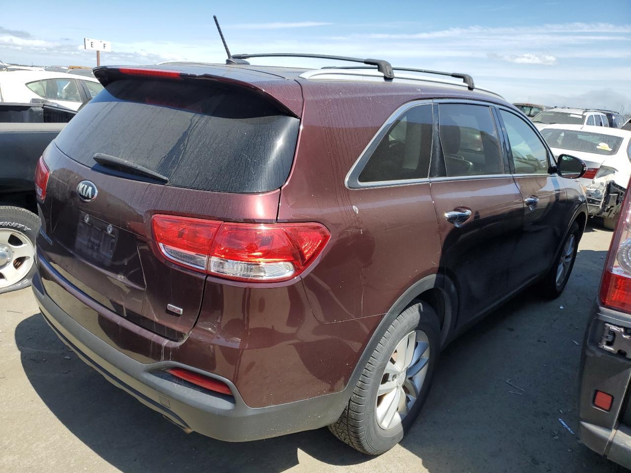 2017 KIA SORENTO LX - Фото 3