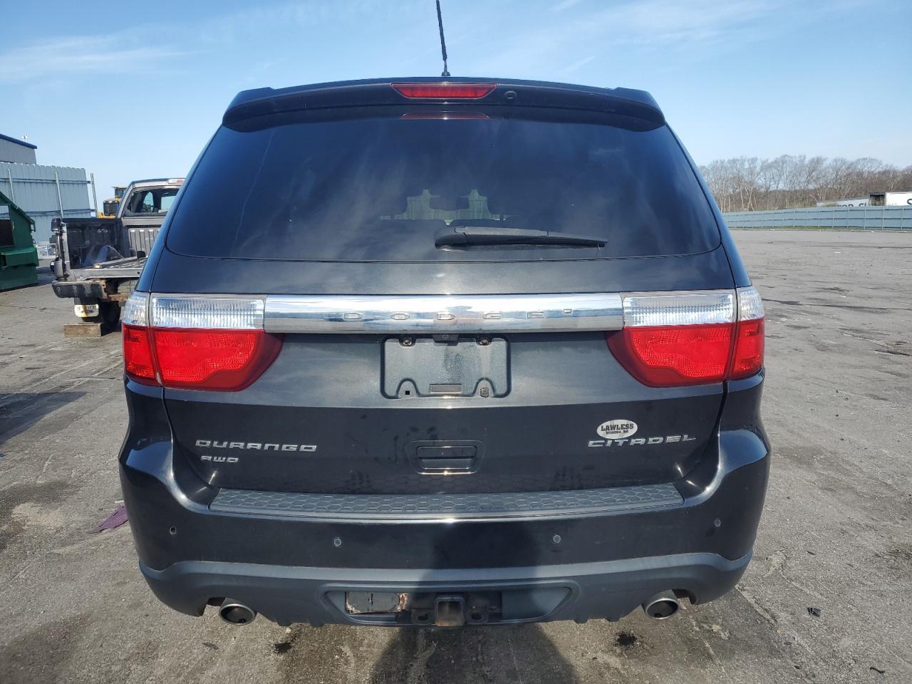 2011 DODGE DURANGO CI - Image 6