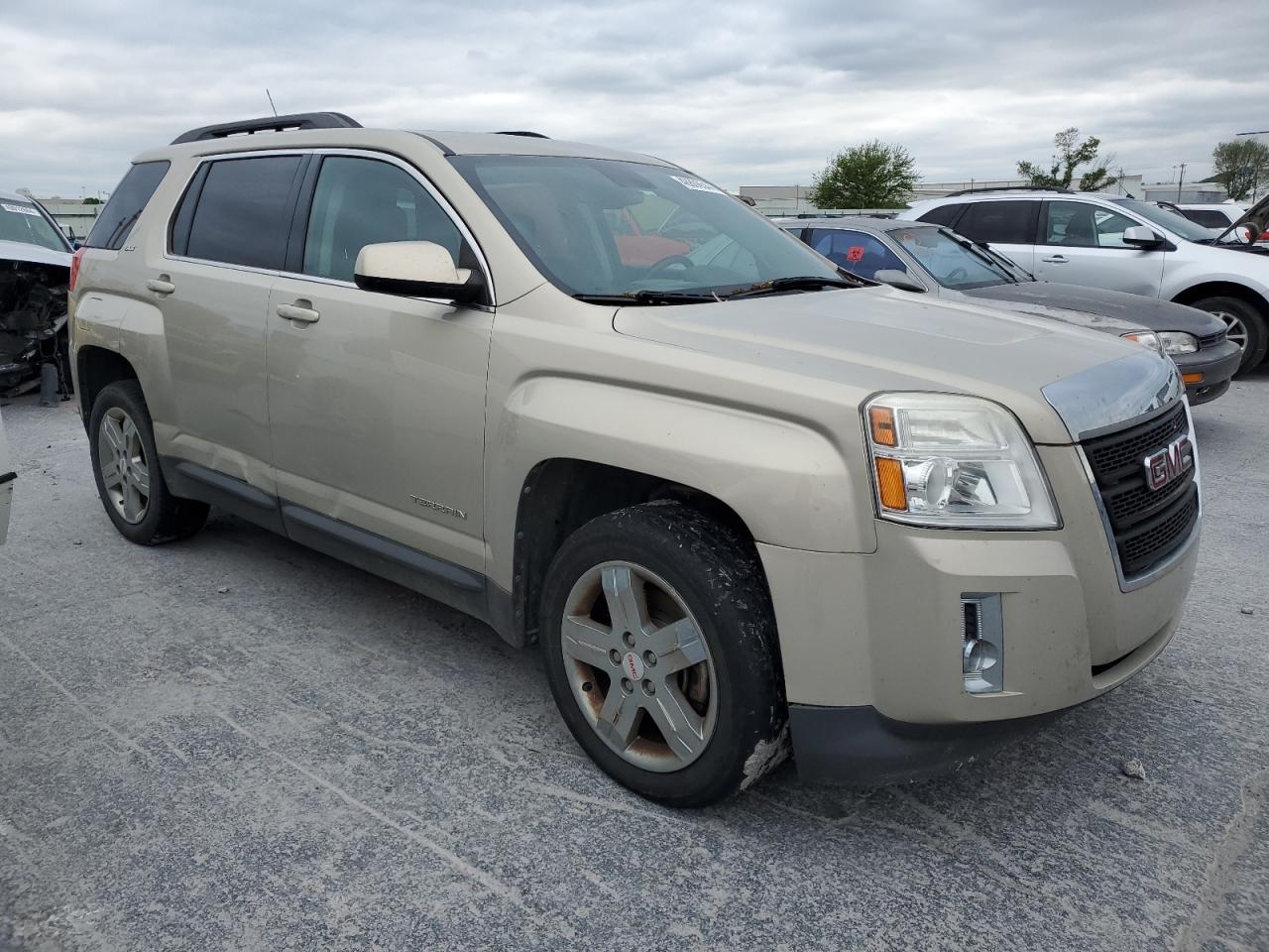 2012 GMC TERRAIN SL - Image 4