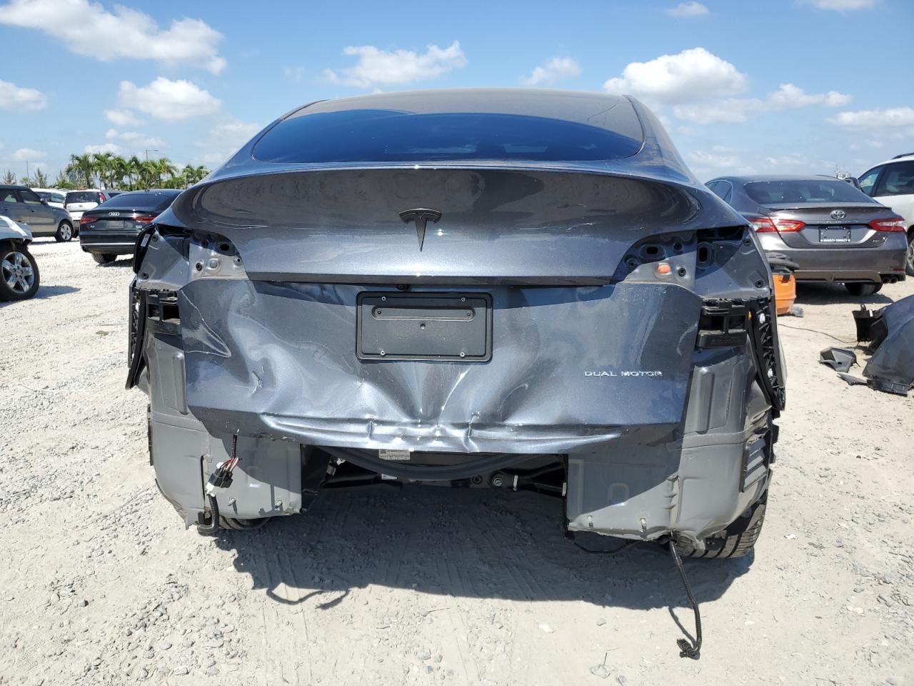 2023 TESLA MODEL Y - Фото 6
