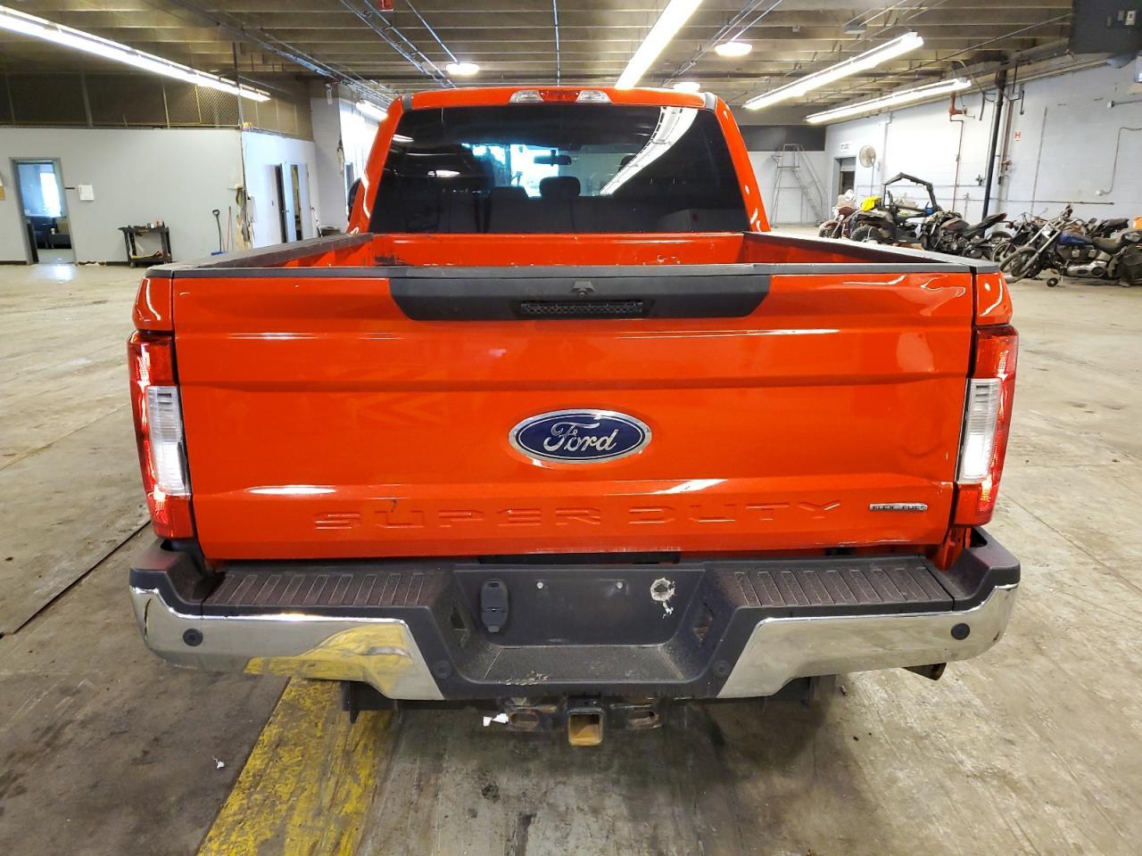 2017 FORD F250 SUPER - Image 6