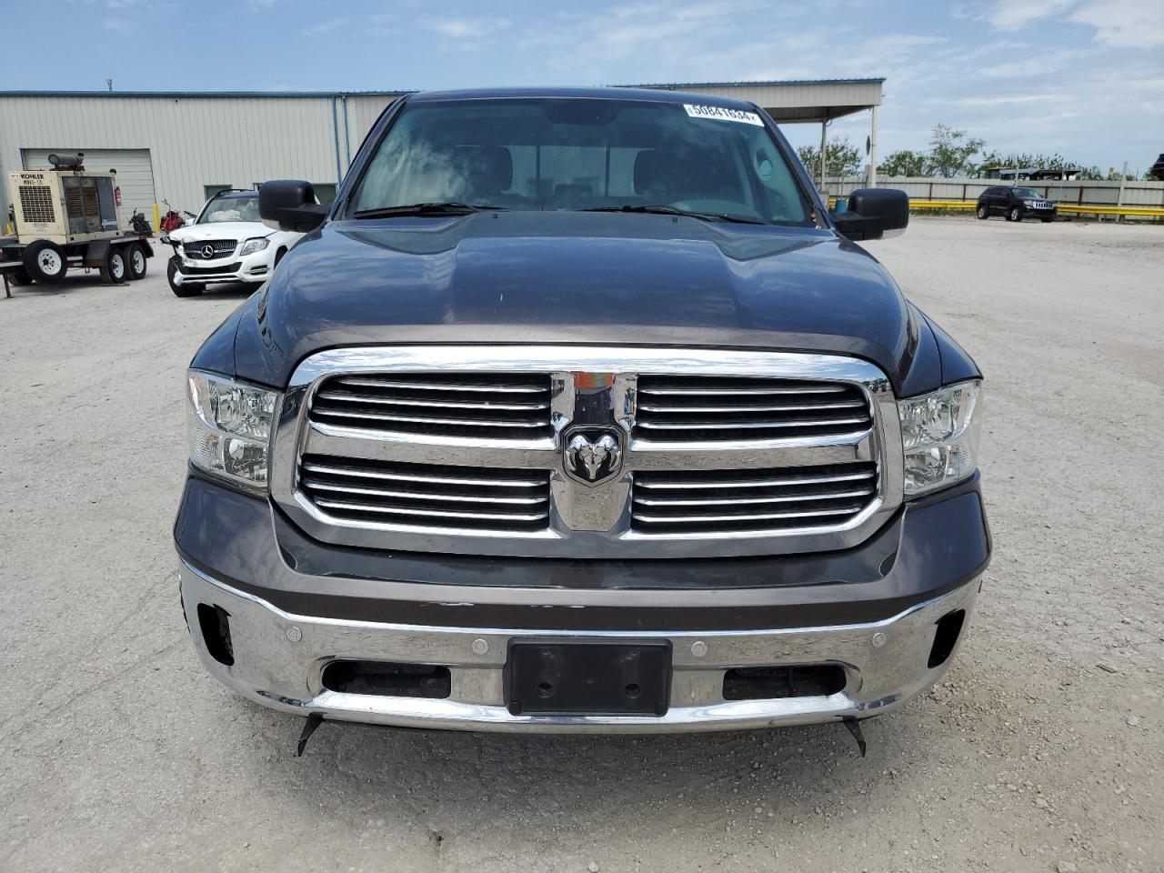 2015 RAM 1500 SLT - Image 5