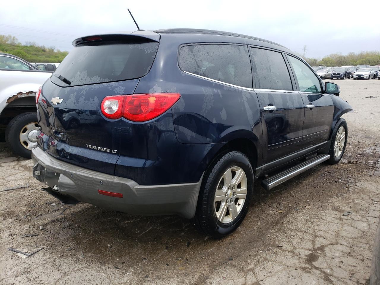 2012 CHEVROLET TRAVERSE L - Фото 3