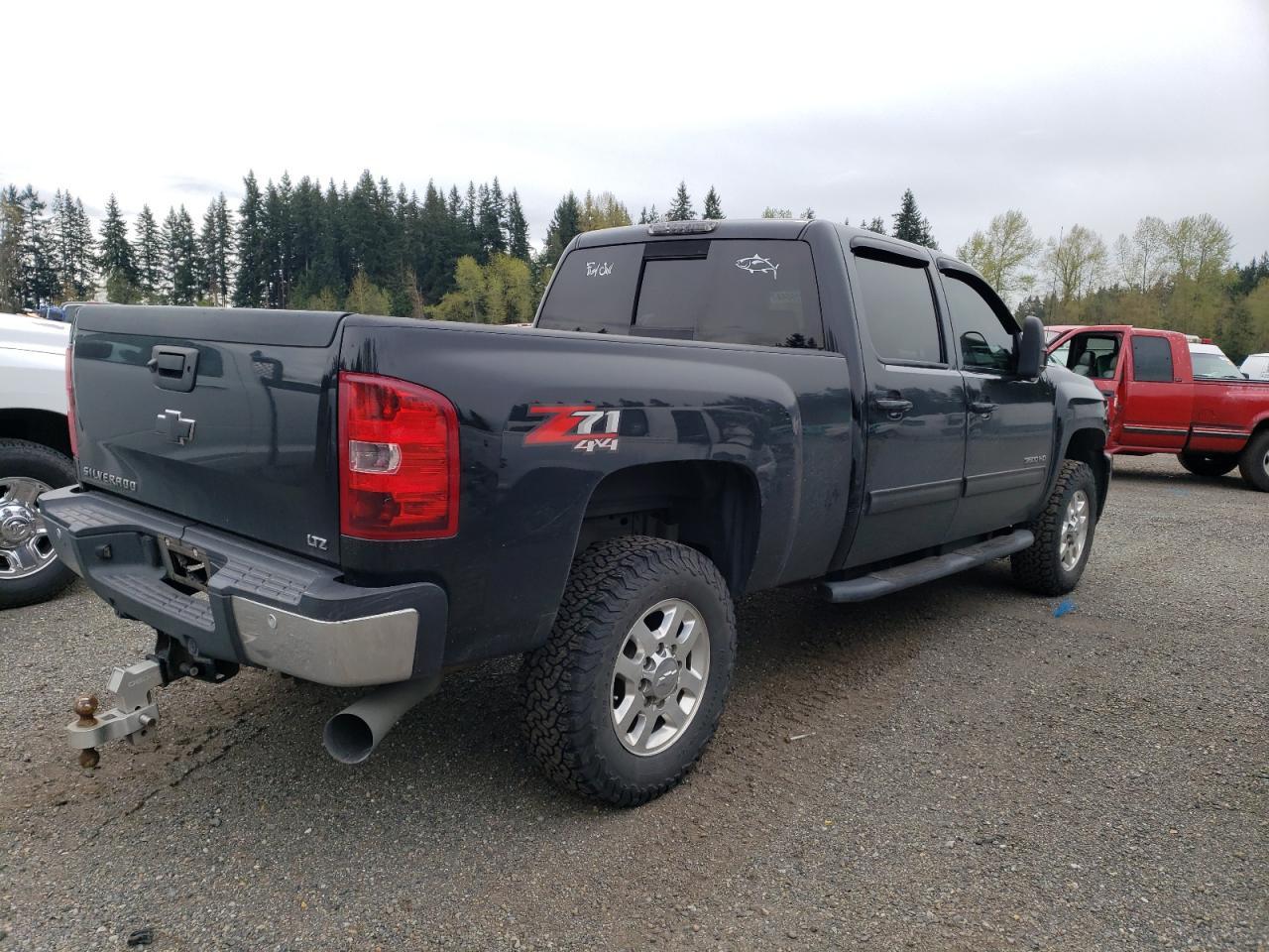 2013 CHEVROLET SILVERADO - Image 3