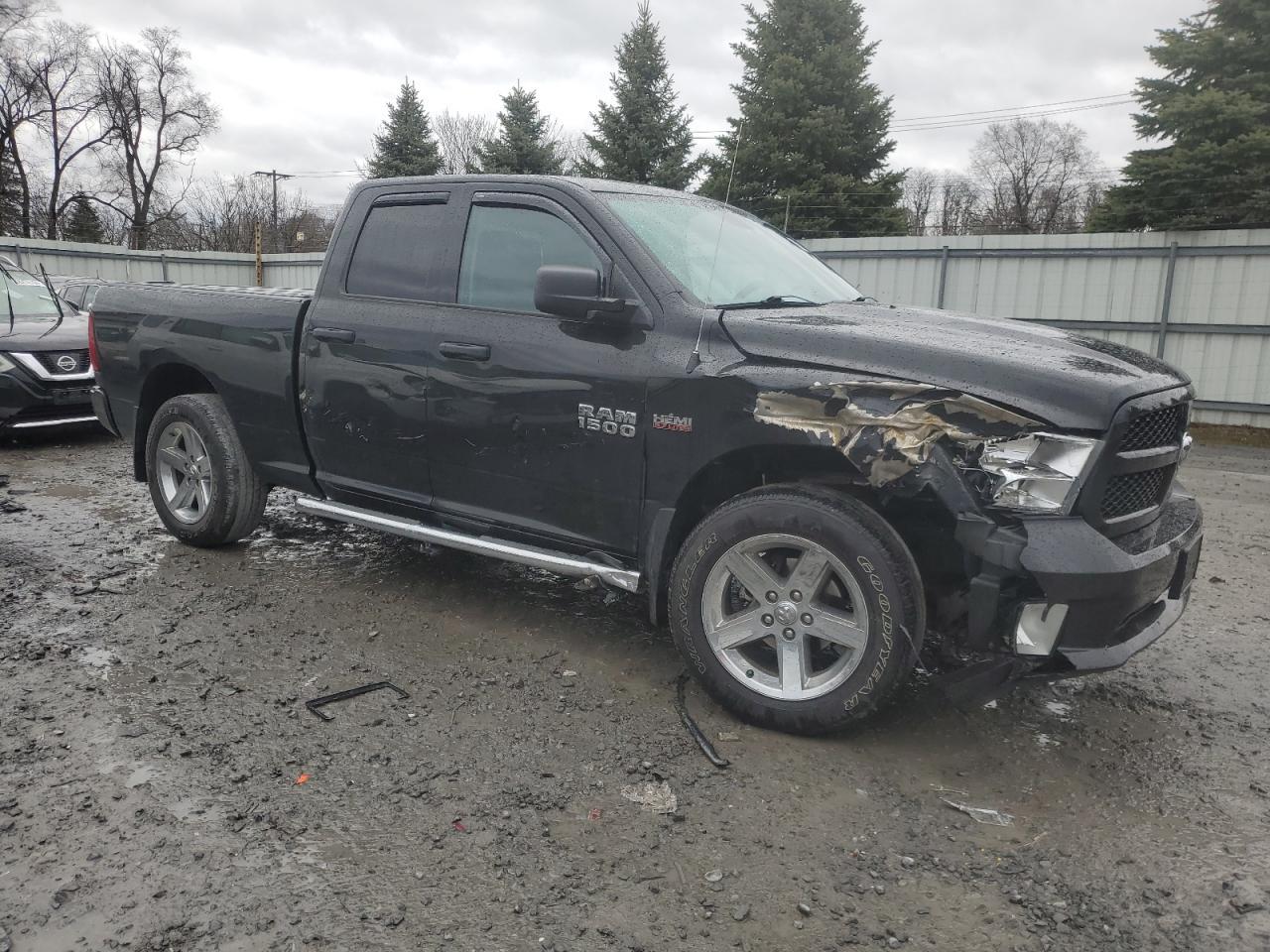 2018 RAM 1500 ST - Image 4