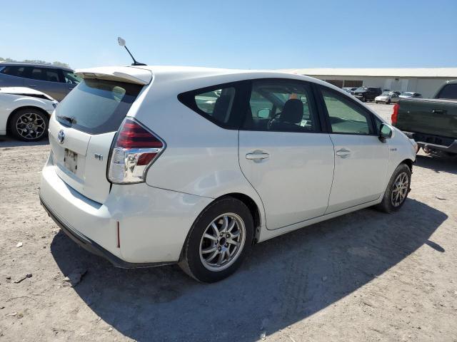 2015 Toyota Prius V - Image 3