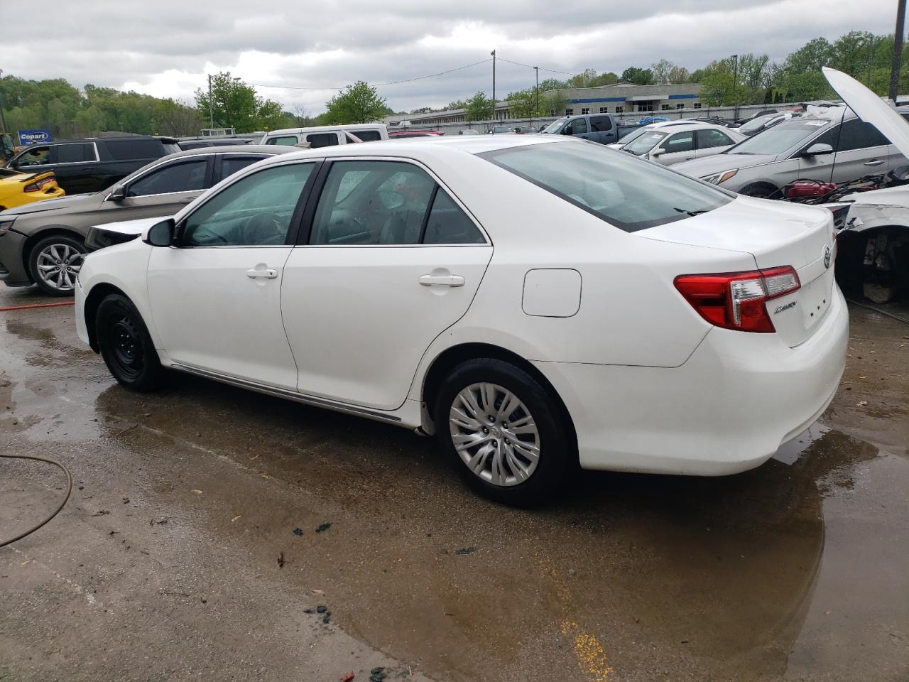 2013 TOYOTA CAMRY L - Фото 2