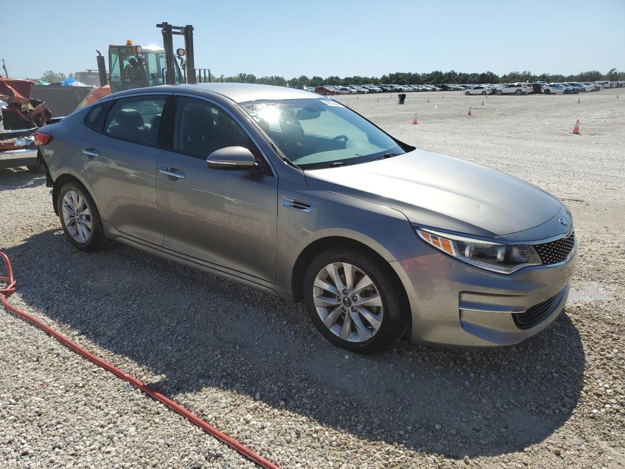 2016 KIA OPTIMA EX - Image 4