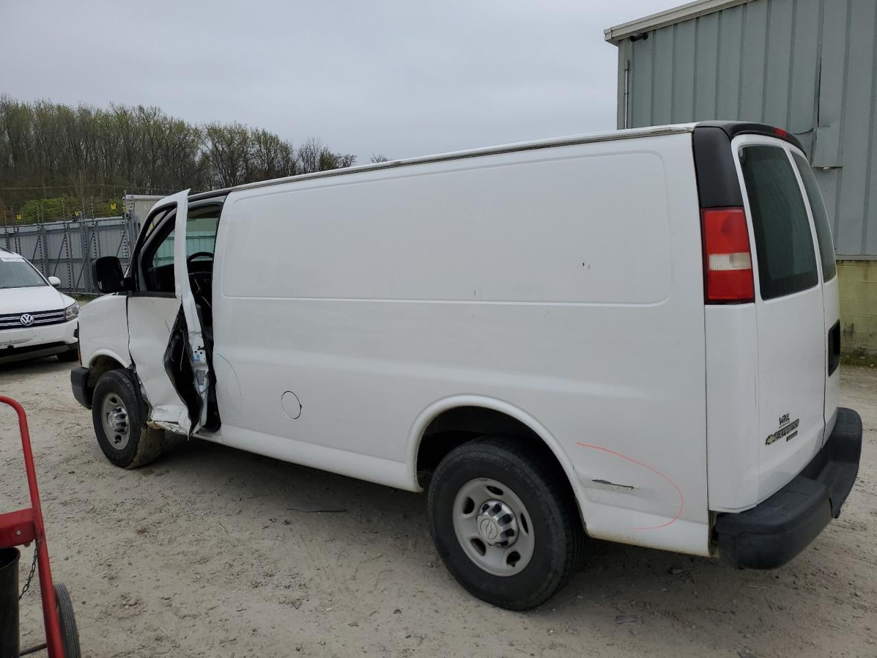 2015 CHEVROLET EXPRESS G2 - Image 2