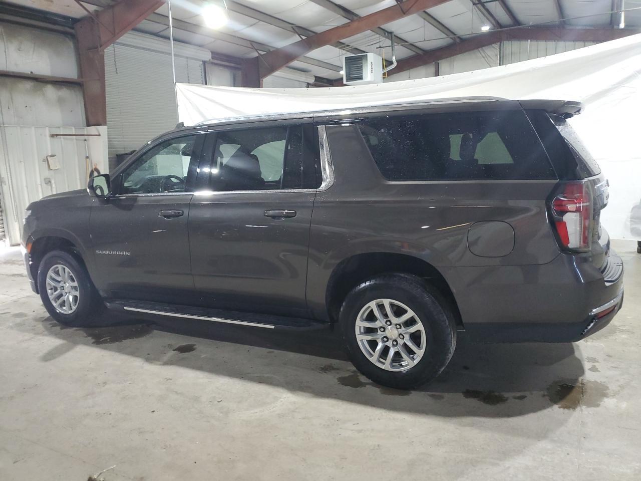 2021 CHEVROLET SUBURBAN K - Фото 2