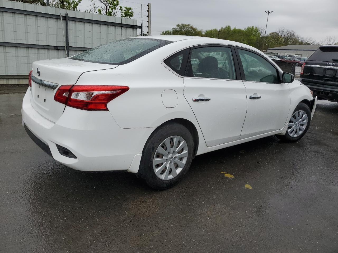 2017 NISSAN SENTRA S - Фото 3