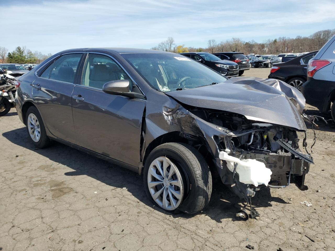 2017 TOYOTA CAMRY LE - Фото 4