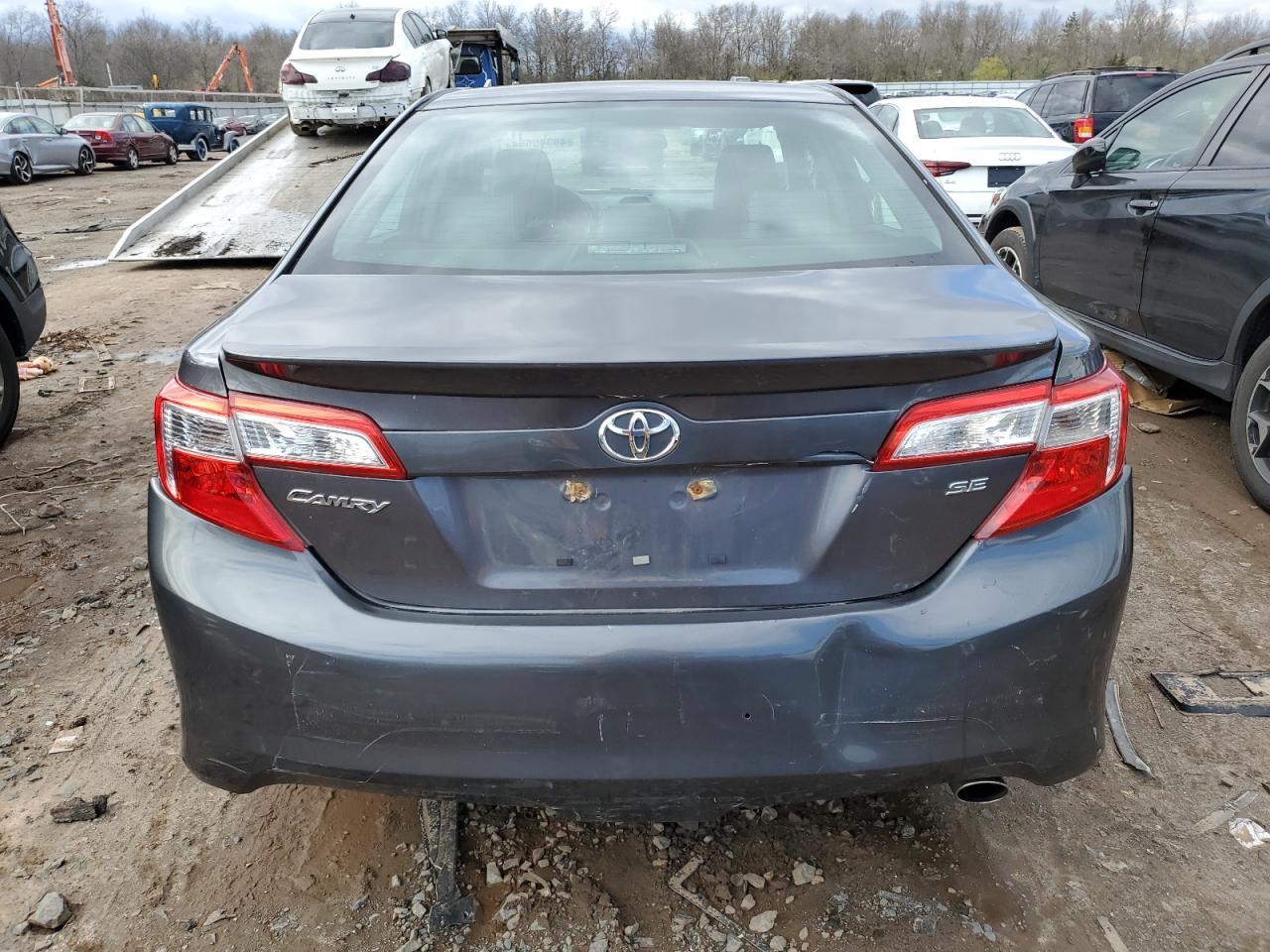 2014 TOYOTA CAMRY L - Image 6
