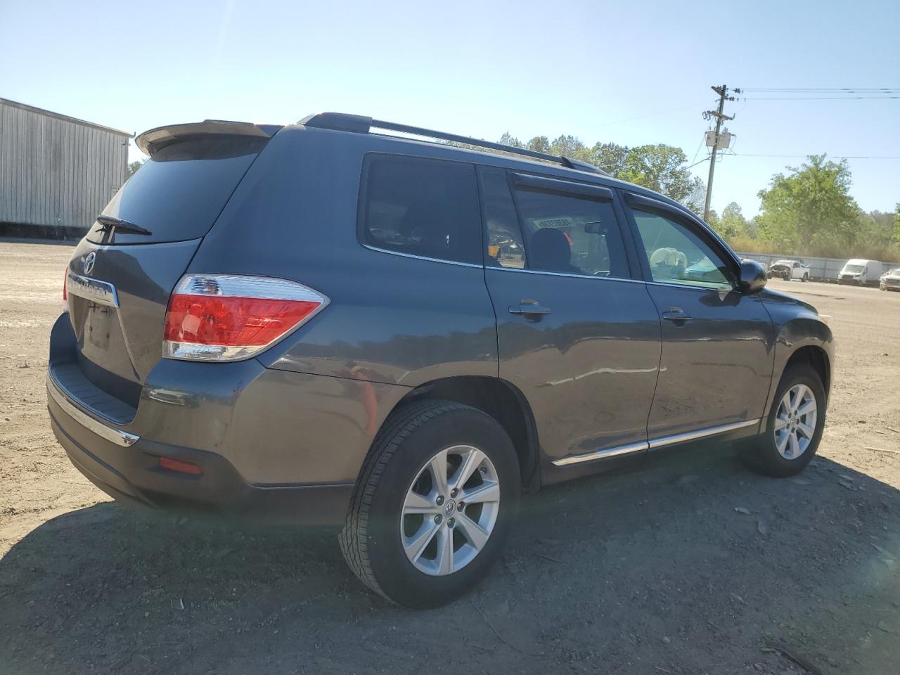 2011 TOYOTA HIGHLANDER - Фото 3