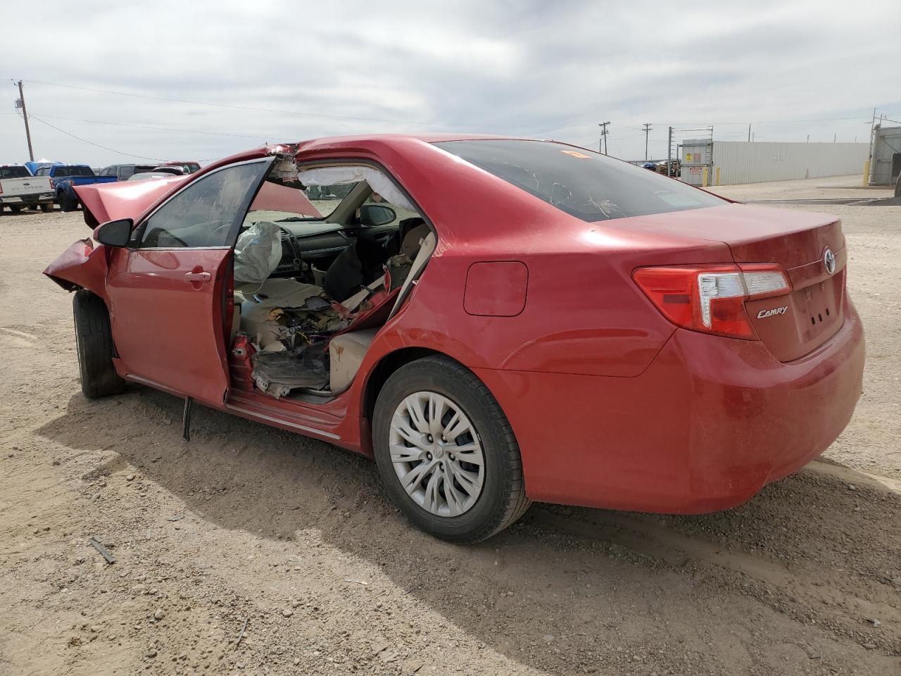 2012 TOYOTA CAMRY BASE - Фото 2