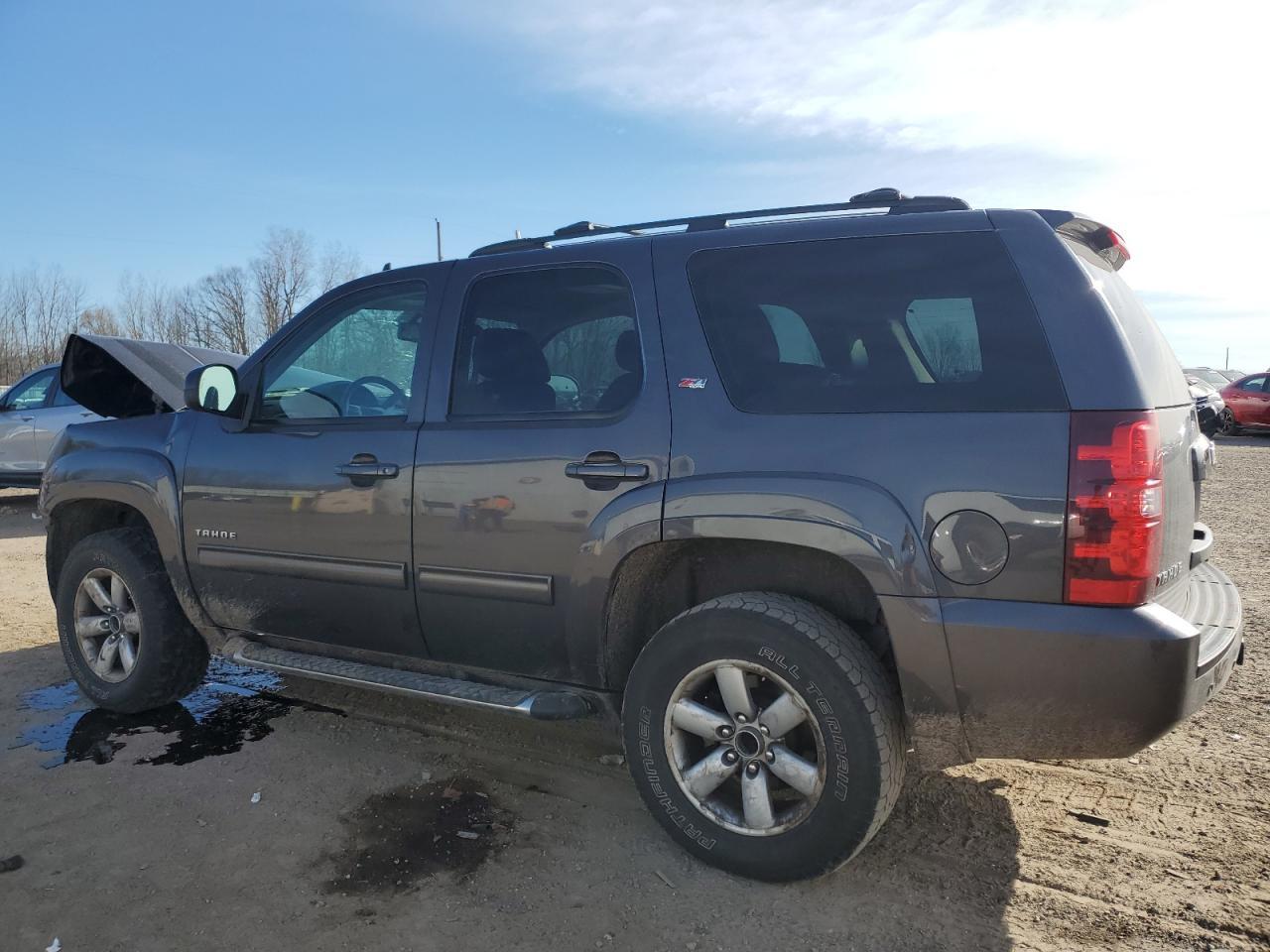 2011 CHEVROLET TAHOE K150 - Image 2