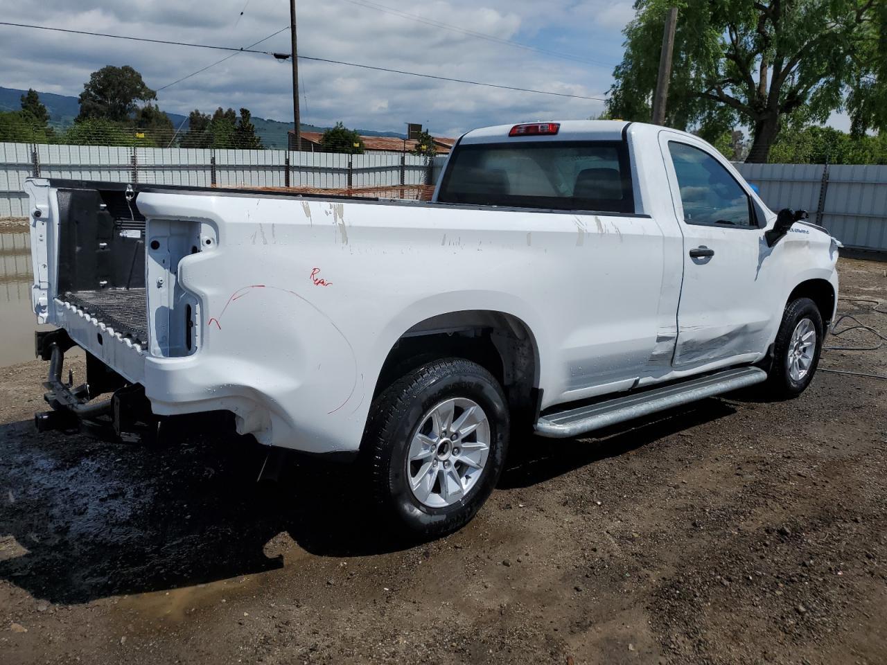 2023 CHEVROLET SILVERADO - Фото 3