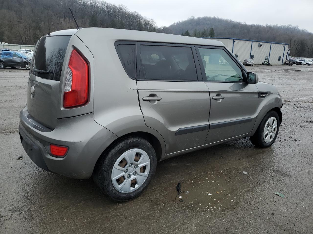 2013 KIA SOUL - Image 3