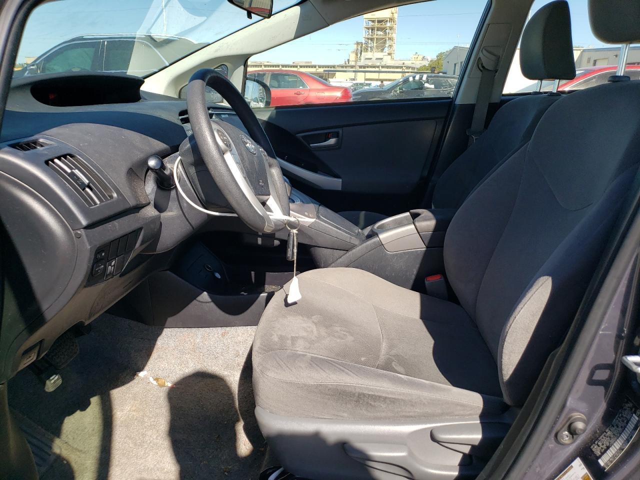 2015 TOYOTA PRIUS - Фото 7