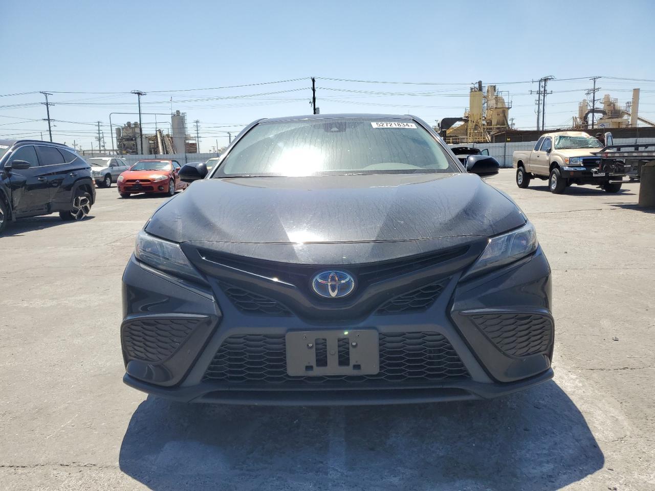 2021 TOYOTA CAMRY SE - Фото 5
