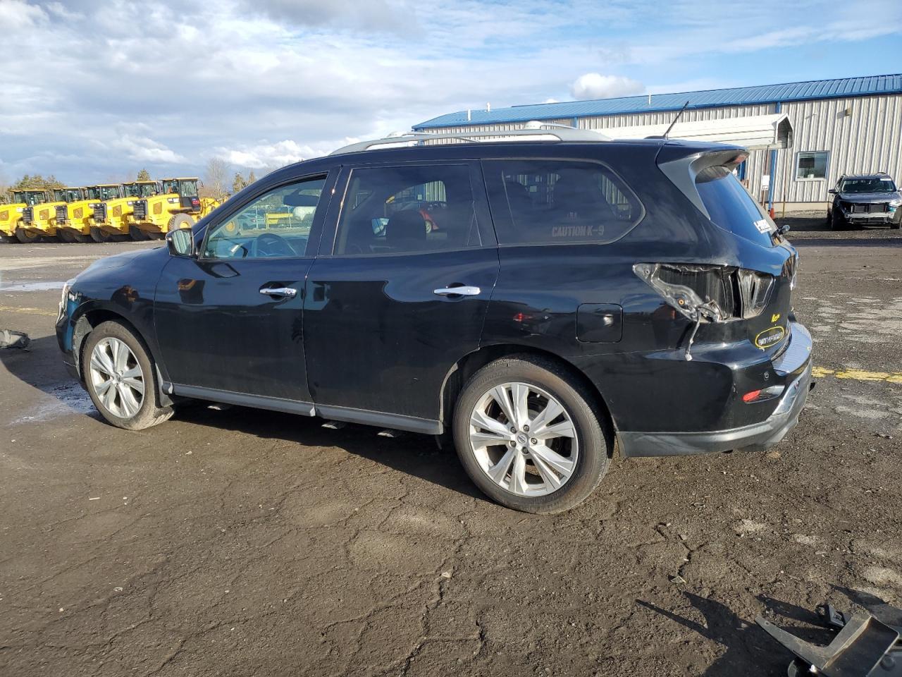 2018 NISSAN PATHFINDER - Фото 2