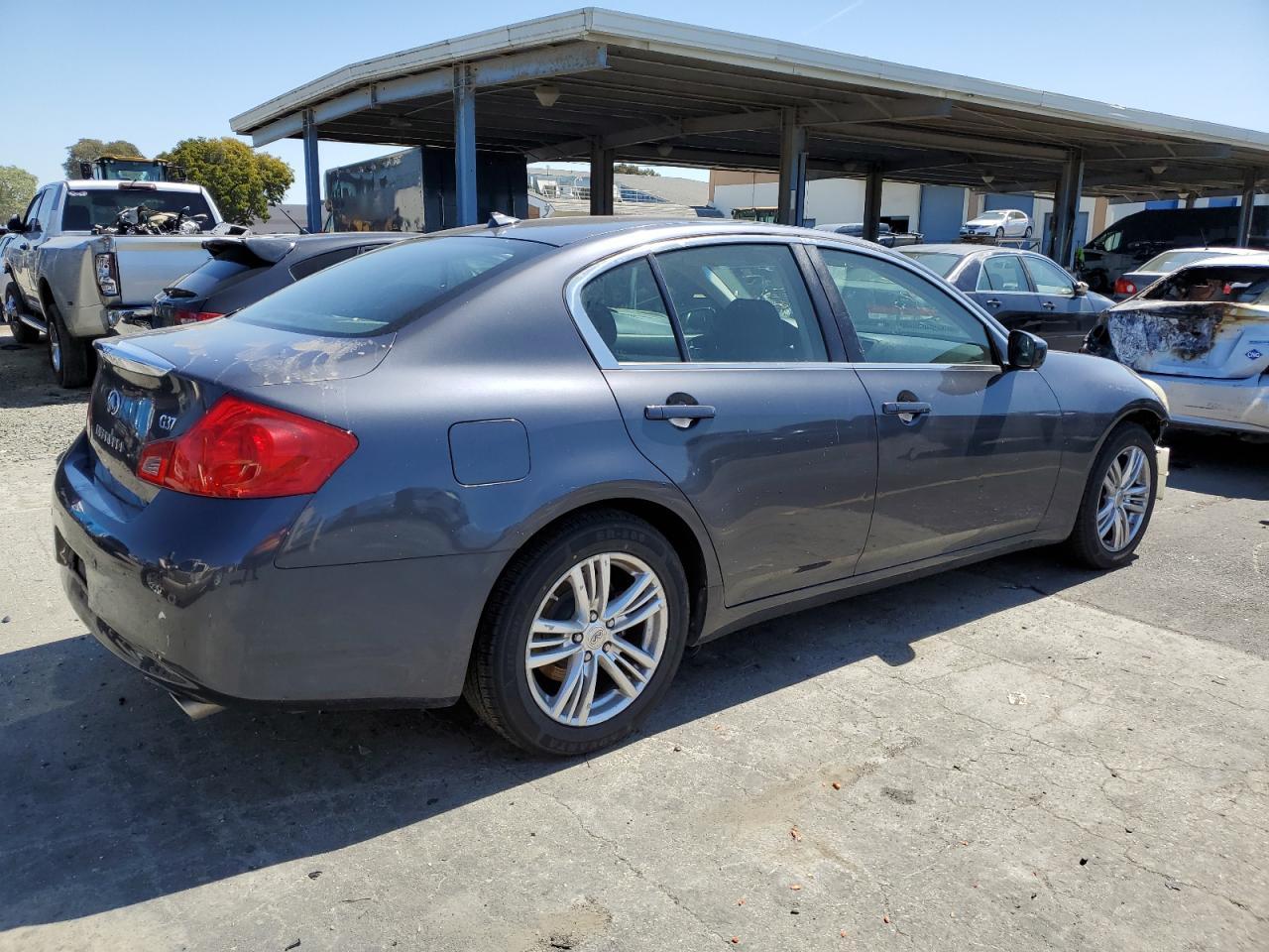 2012 INFINITI G37 BASE - Image 3